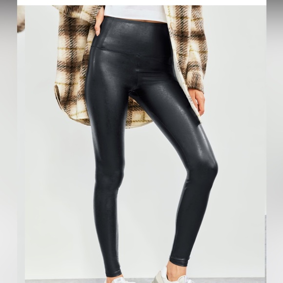 Aritzia Daria Pant. Wilfred Free - Picture 2 of 4